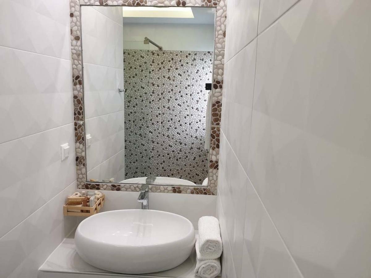 Sea Breeze Villa 哈拉奇 外观 照片