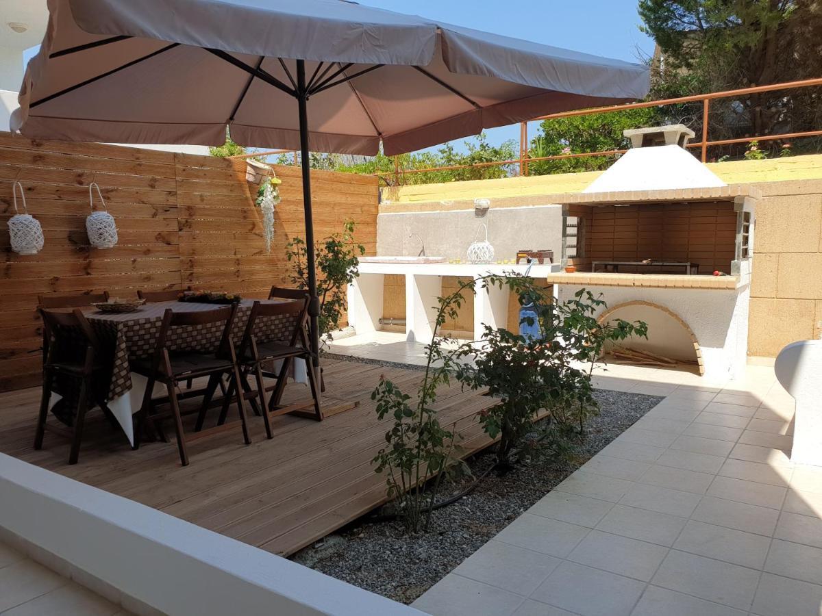 Sea Breeze Villa 哈拉奇 外观 照片